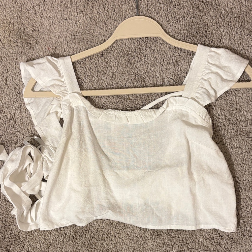 Monteau White Crop Top